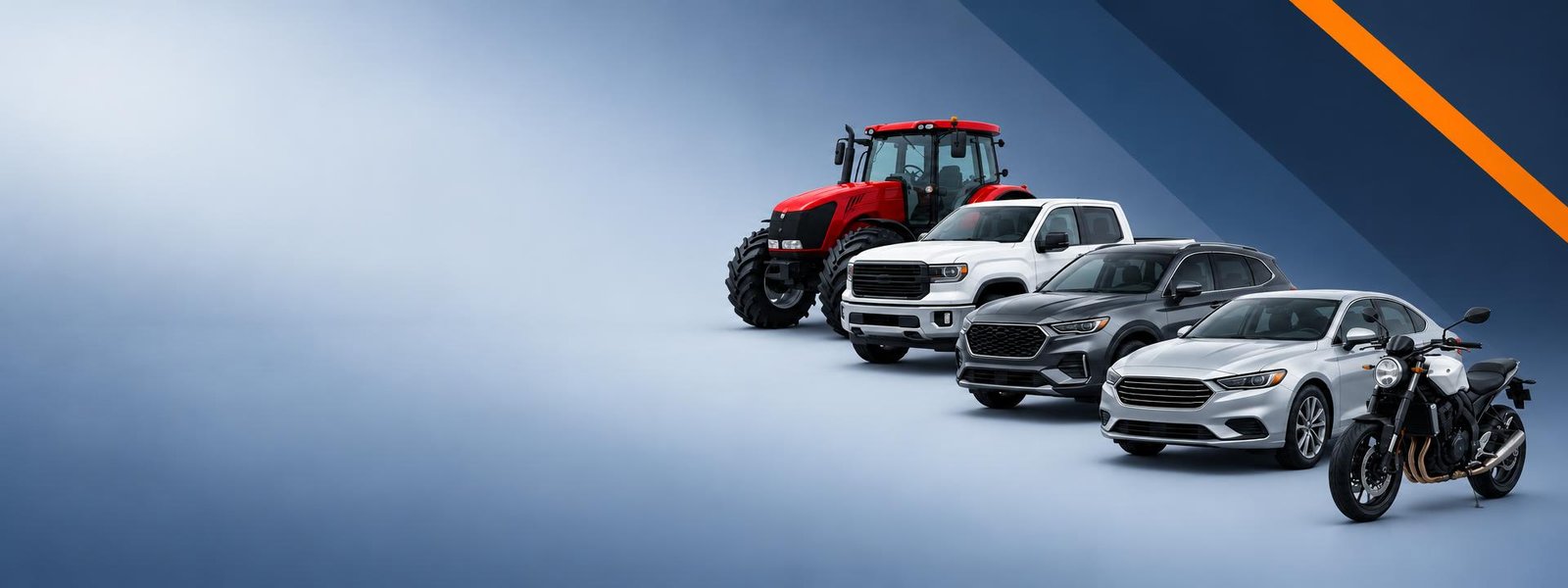 Fila de bienes en subasta: tractor, camioneta, SUV, sedán y moto